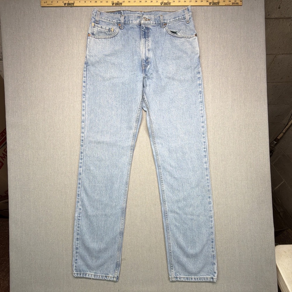 Vintage Levi's 505 Men's Jeans Size 36x36 Light Wash Straight Leg Y2K 2000